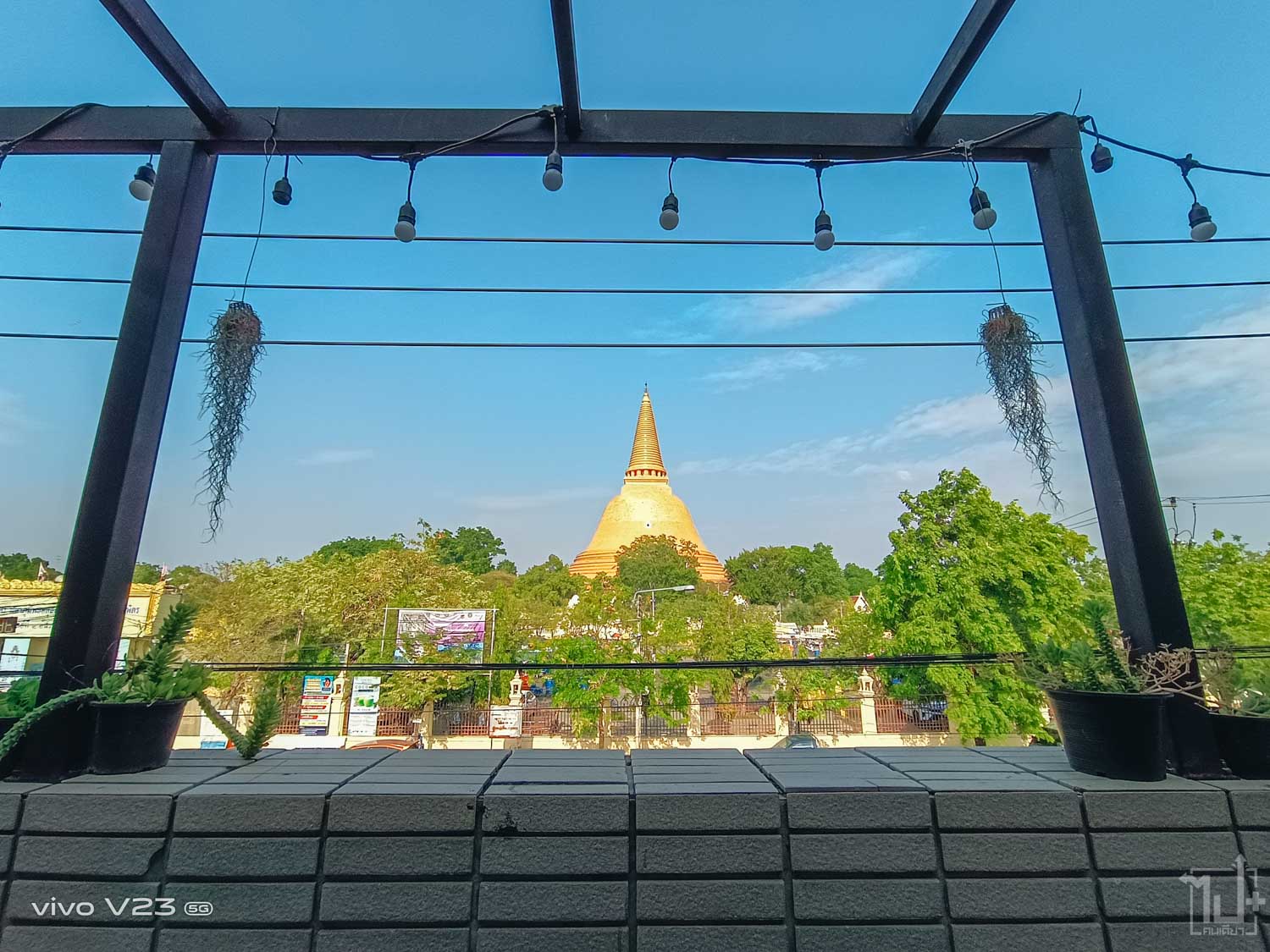 นครปฐม , ที่เที่ยวนครปฐม , รีวิวนครปฐม , คาเฟ่นครปฐม , แลนด์มาร์คนครปฐม ,วัดนครปฐม ,คมชัดทุกโมเมนต์ที่เป็นคุณ , vivoV235G , V235G , vivo , VSeries , vivoV23Series , IslandBlue , vivoV235Gxpaikondieow , Nakhonpathom